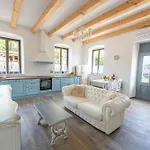 Amalija * Струньян