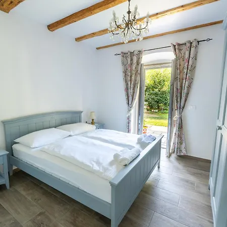 Amalija Appartement *